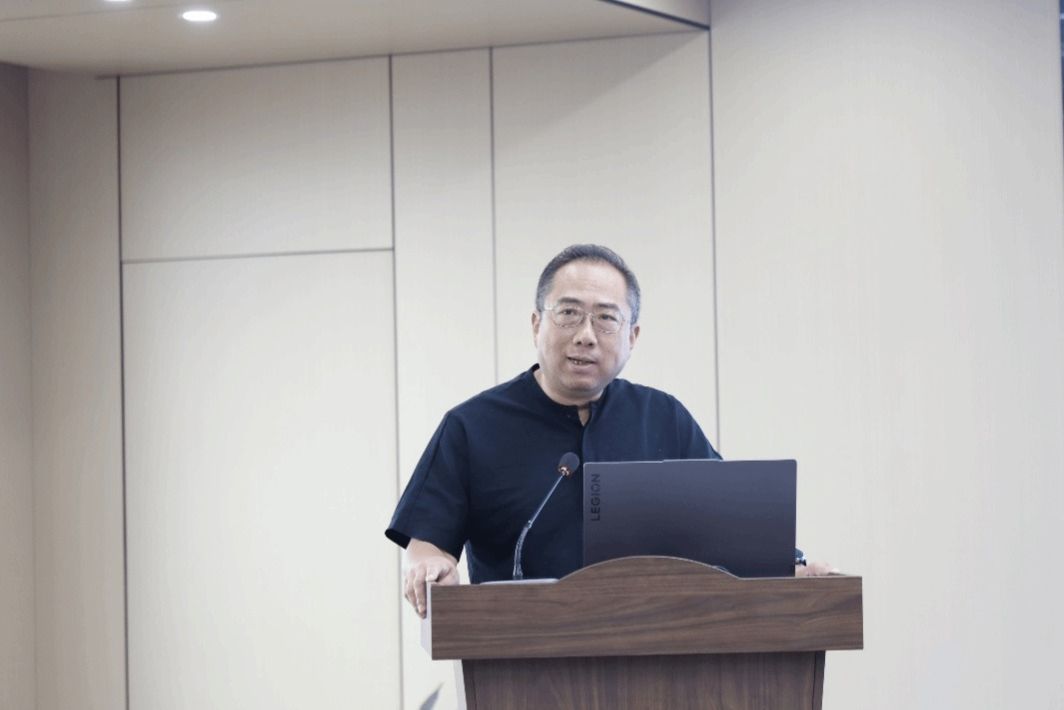 鄂尔多斯市经济合作服务中心支持的第一