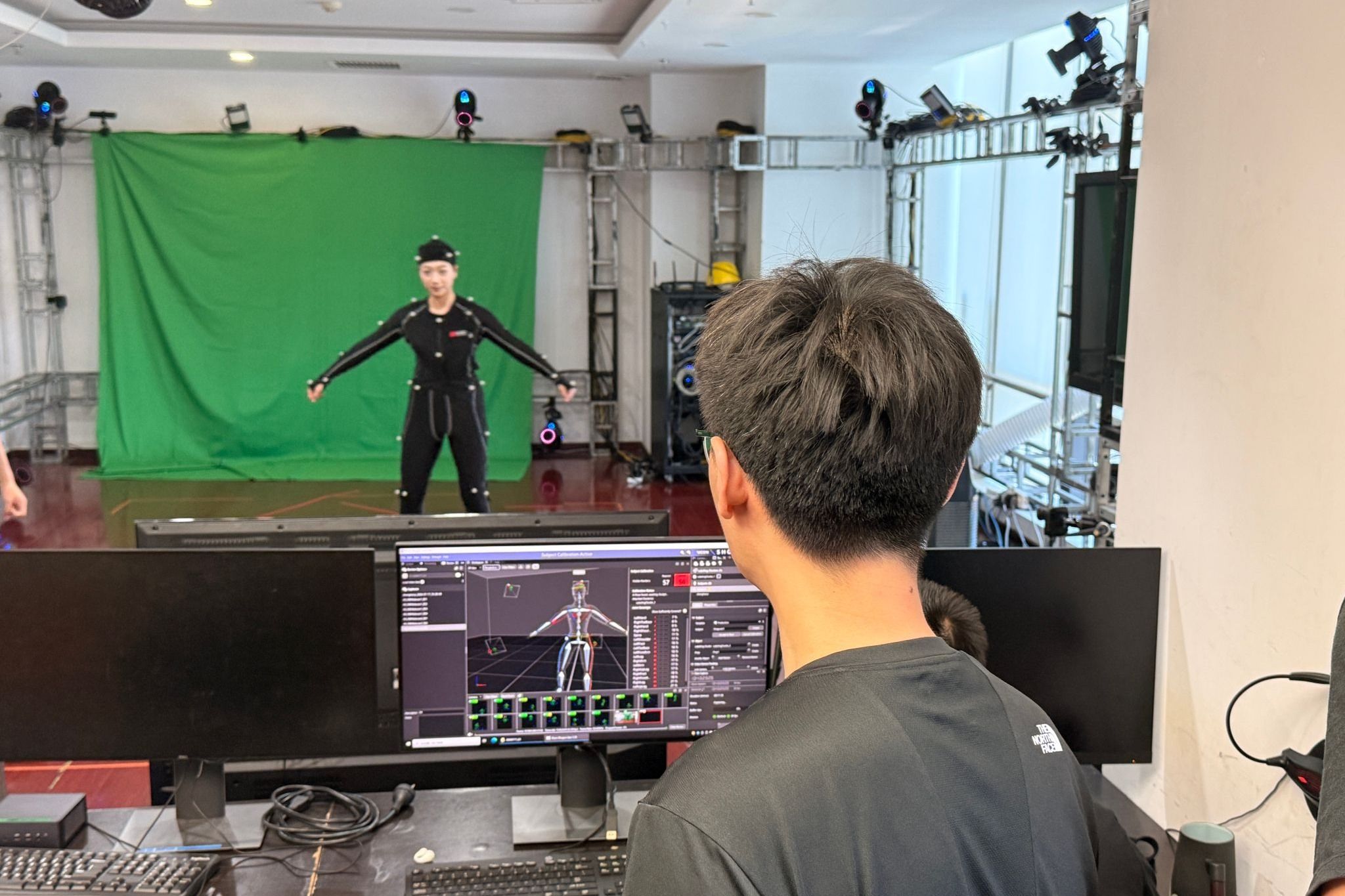 副校长马林涛参加检查