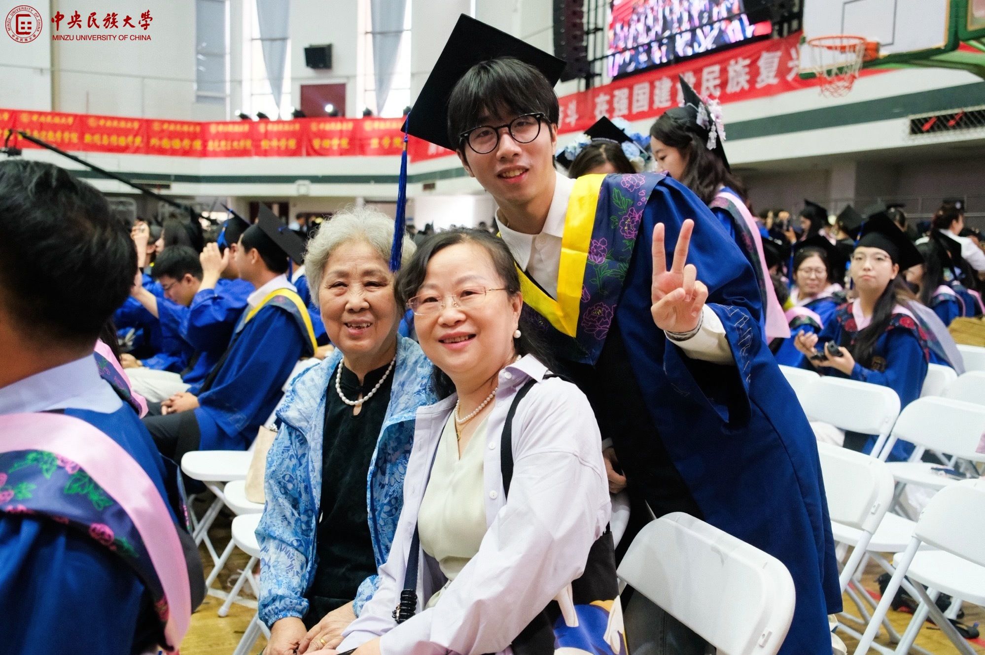 师生的拥抱