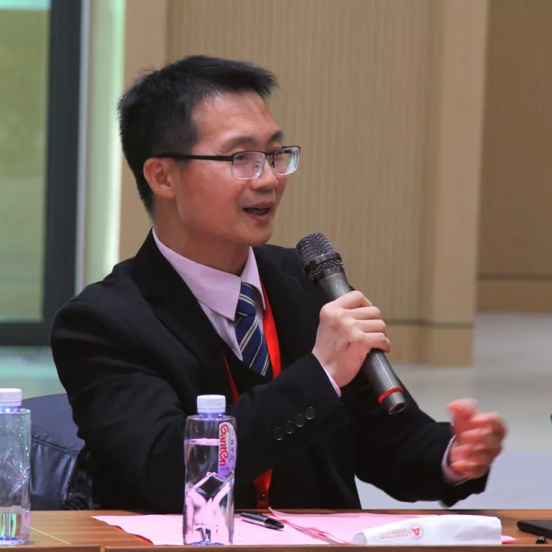 韩轶会长指出