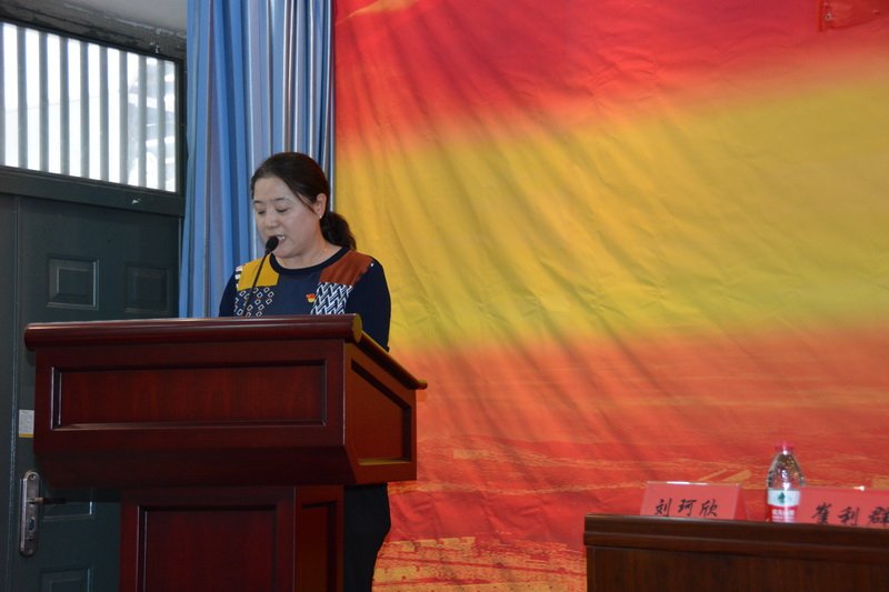 离退休教职工党委书记包永全