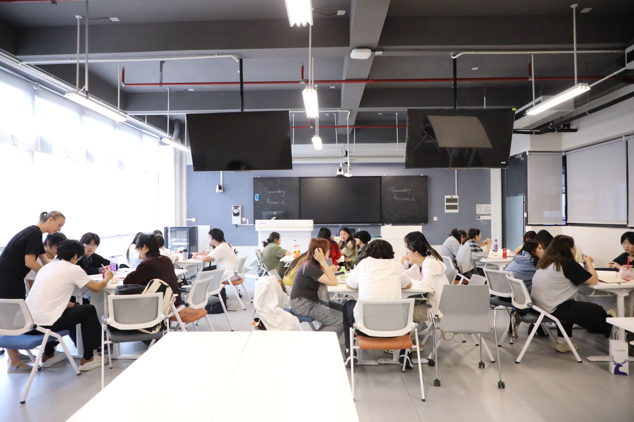 密德萨斯大学