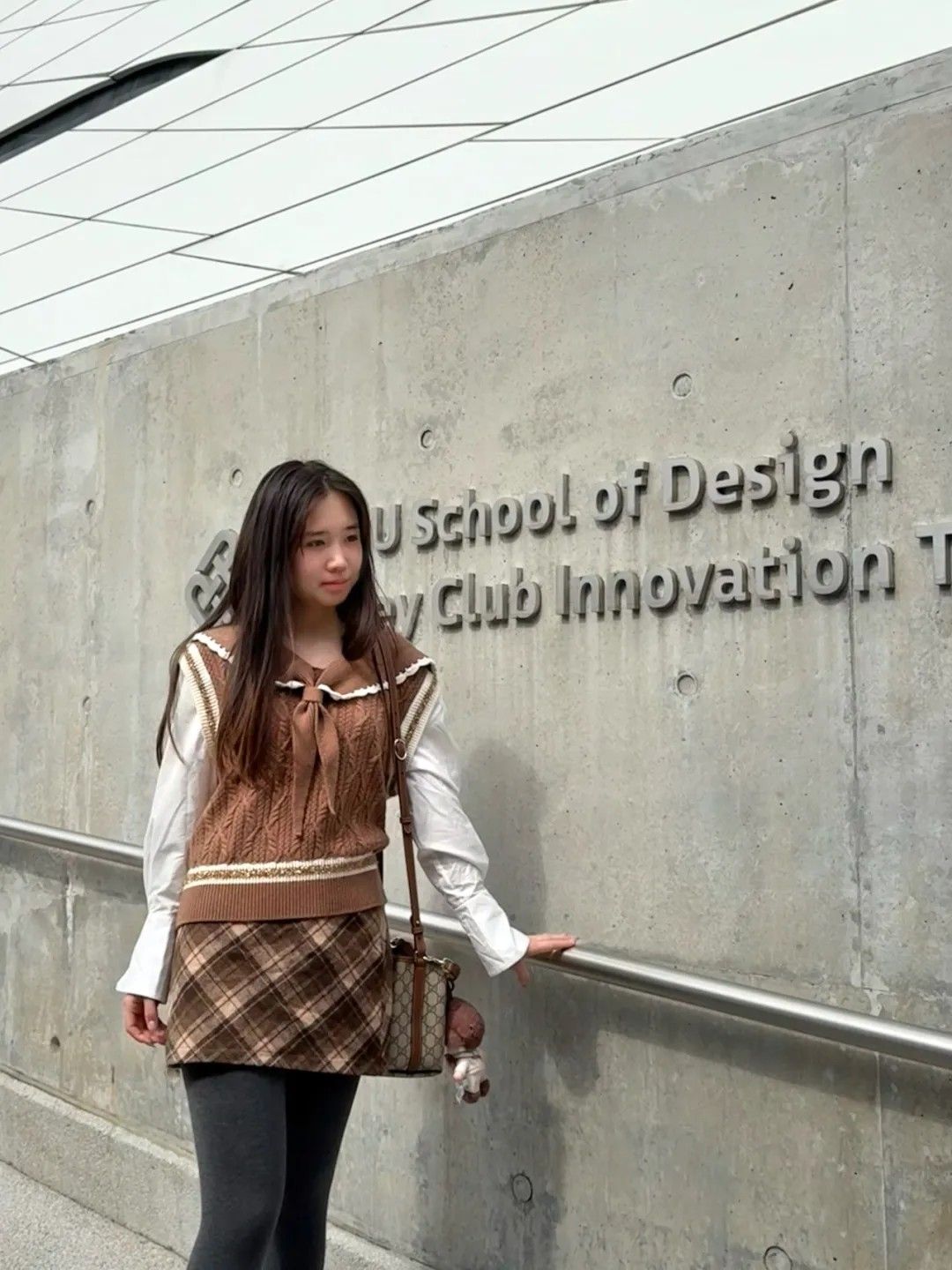 学院共有两名视觉传达设计专业的同学参