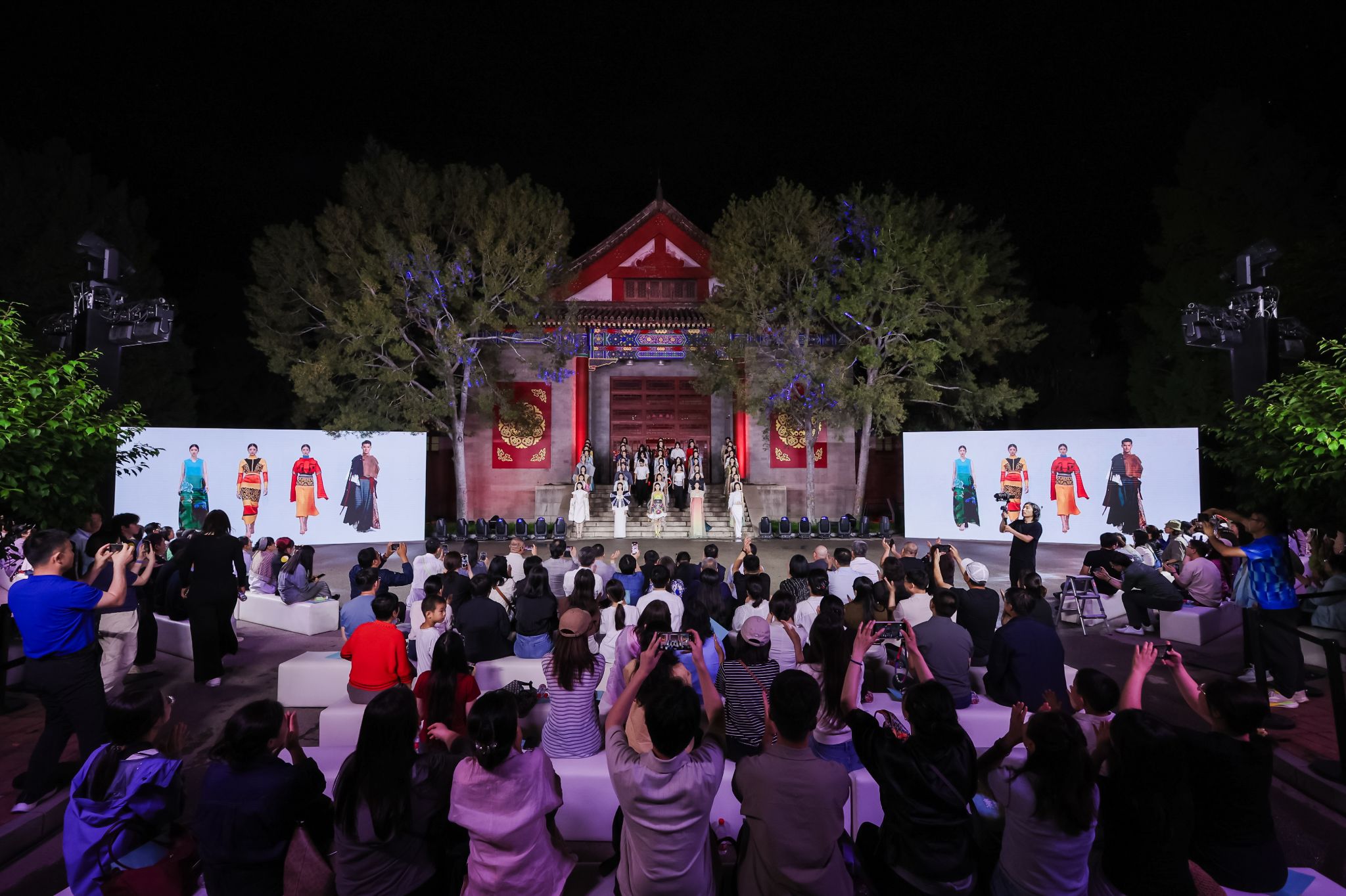到丝绸之路驼铃声里的锦绣往来