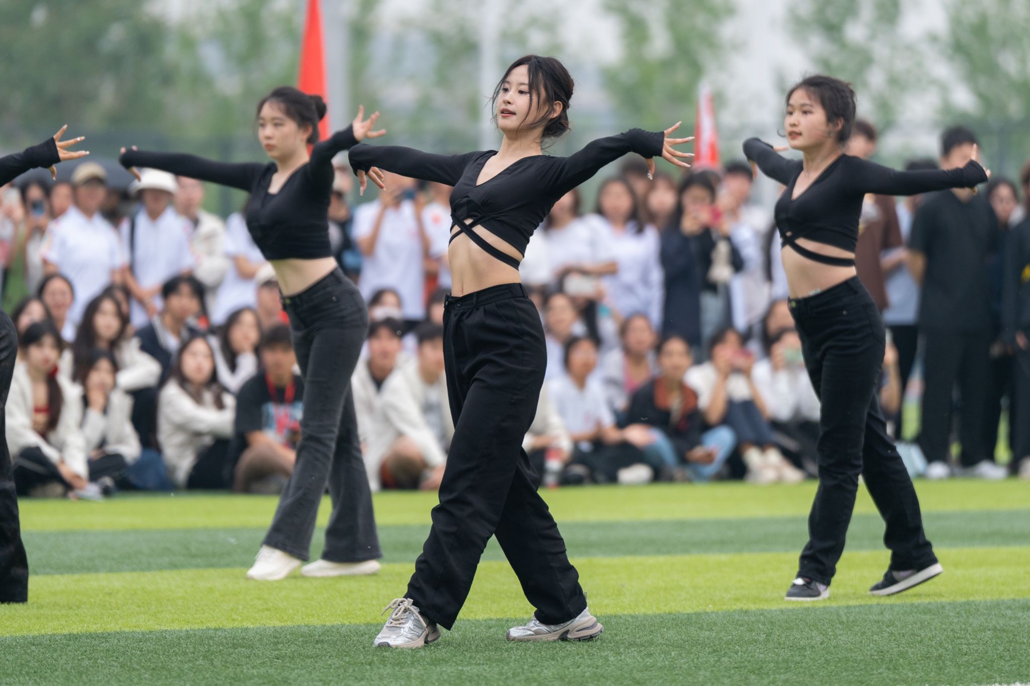 继续直击比赛精彩瞬间
