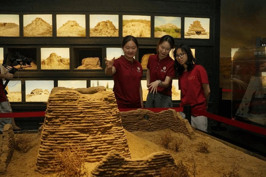 就各地州风土人情侃侃而谈