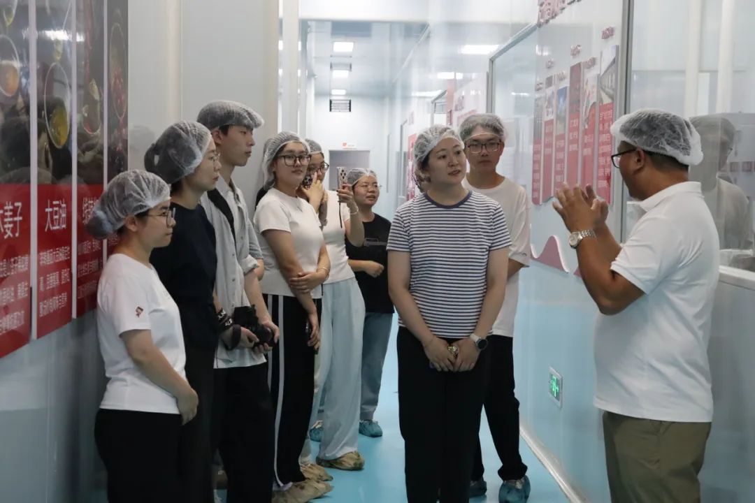 他们读懂了山乡人文所蕴含的那份温暖而
