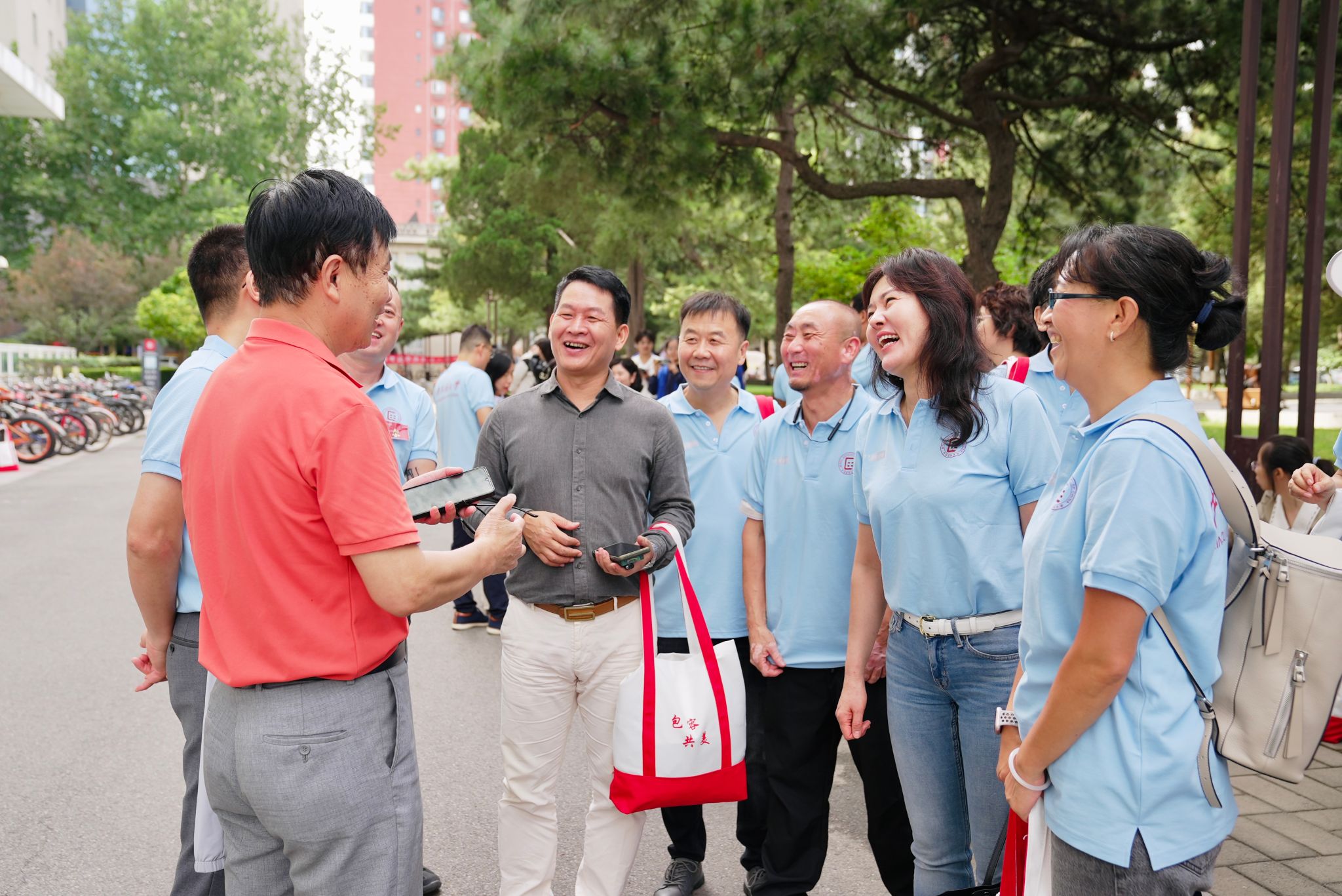 各年级校友们满怀思念