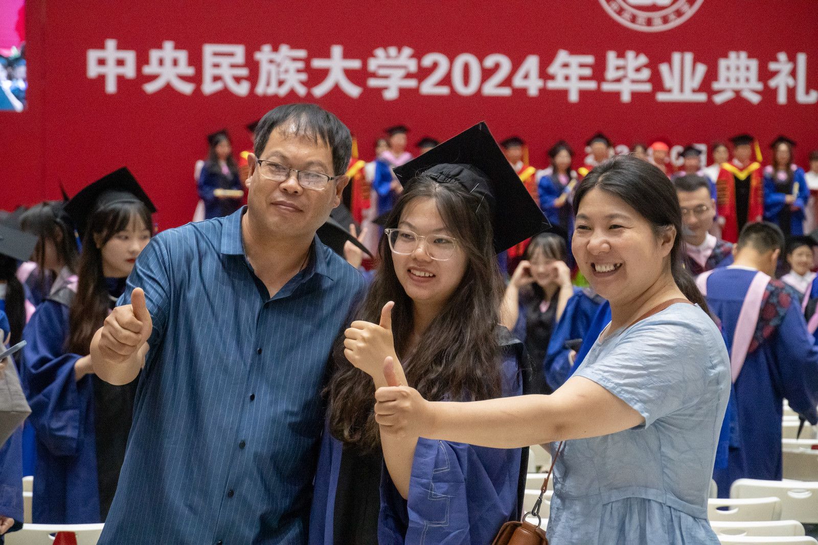 你们始终与党和国家同频共振
