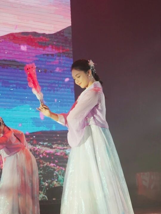 班主任赵松老师莅临演出现场