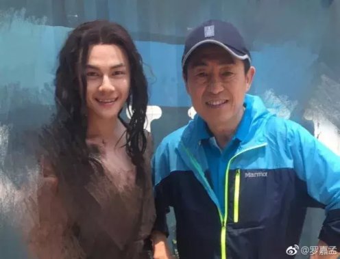 一位长得帅又会跳民族舞的选手