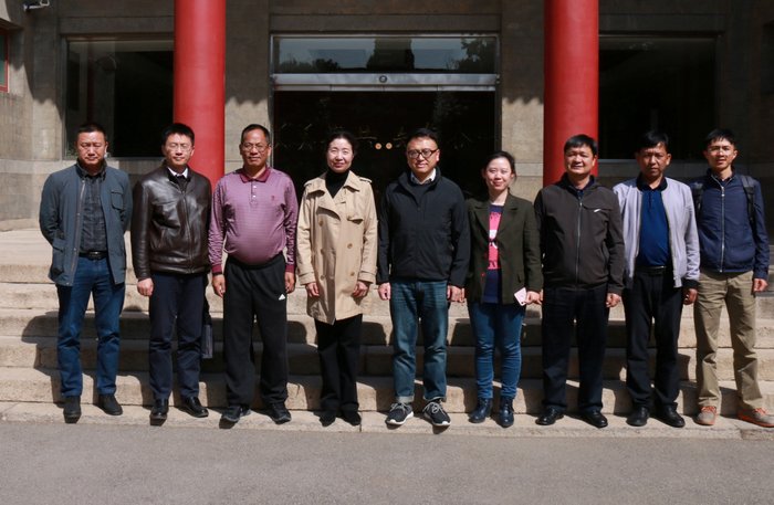 云南省普洱市副市长胡剑荣一行到访我校