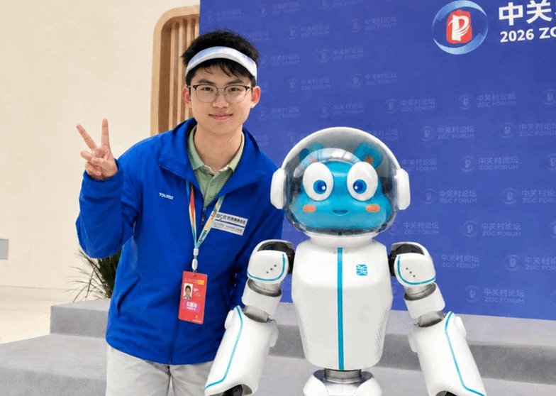 红色感悟与文化探索统统装进春天