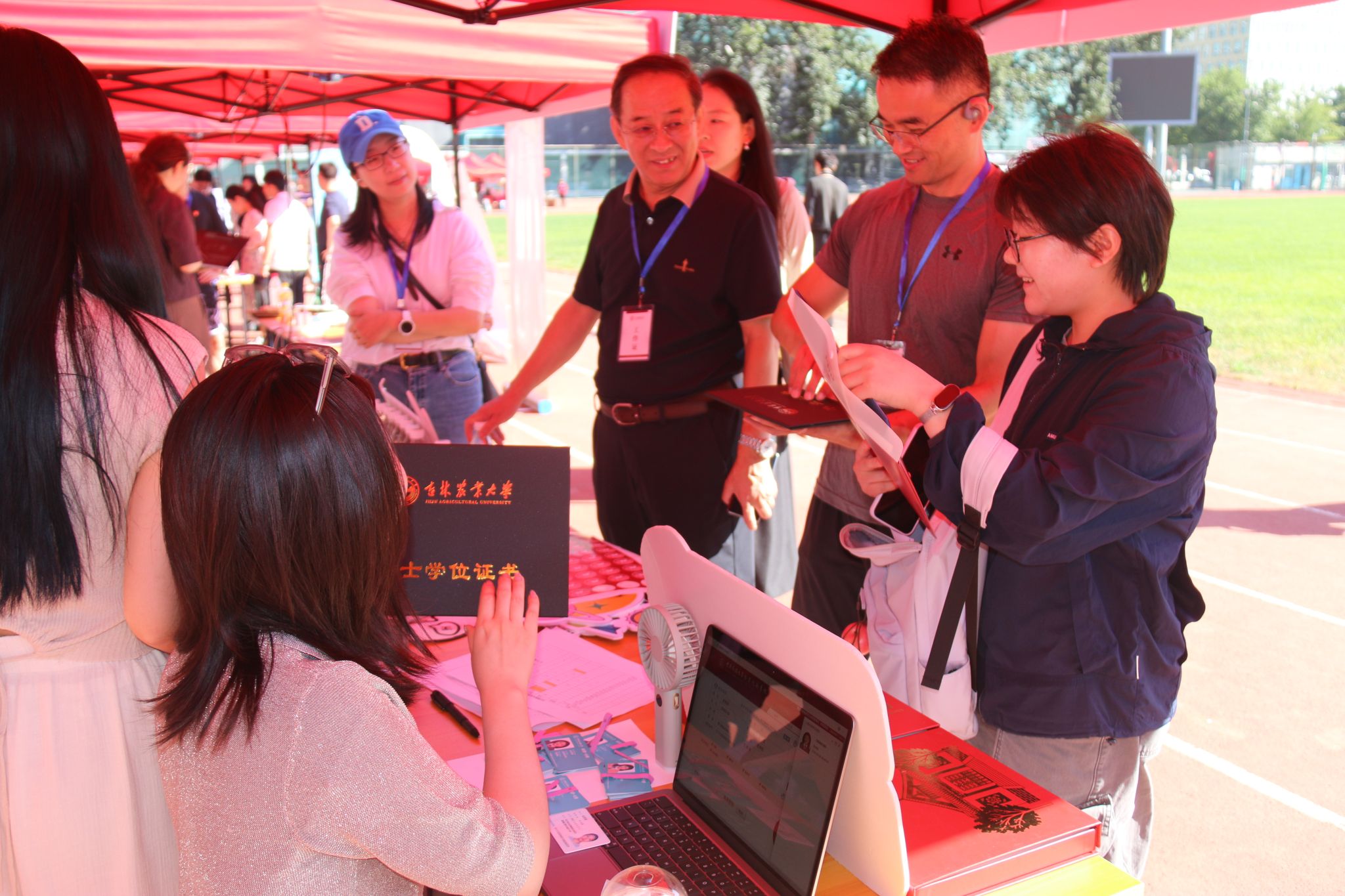药学院迎来了满怀憧憬的2025如期而